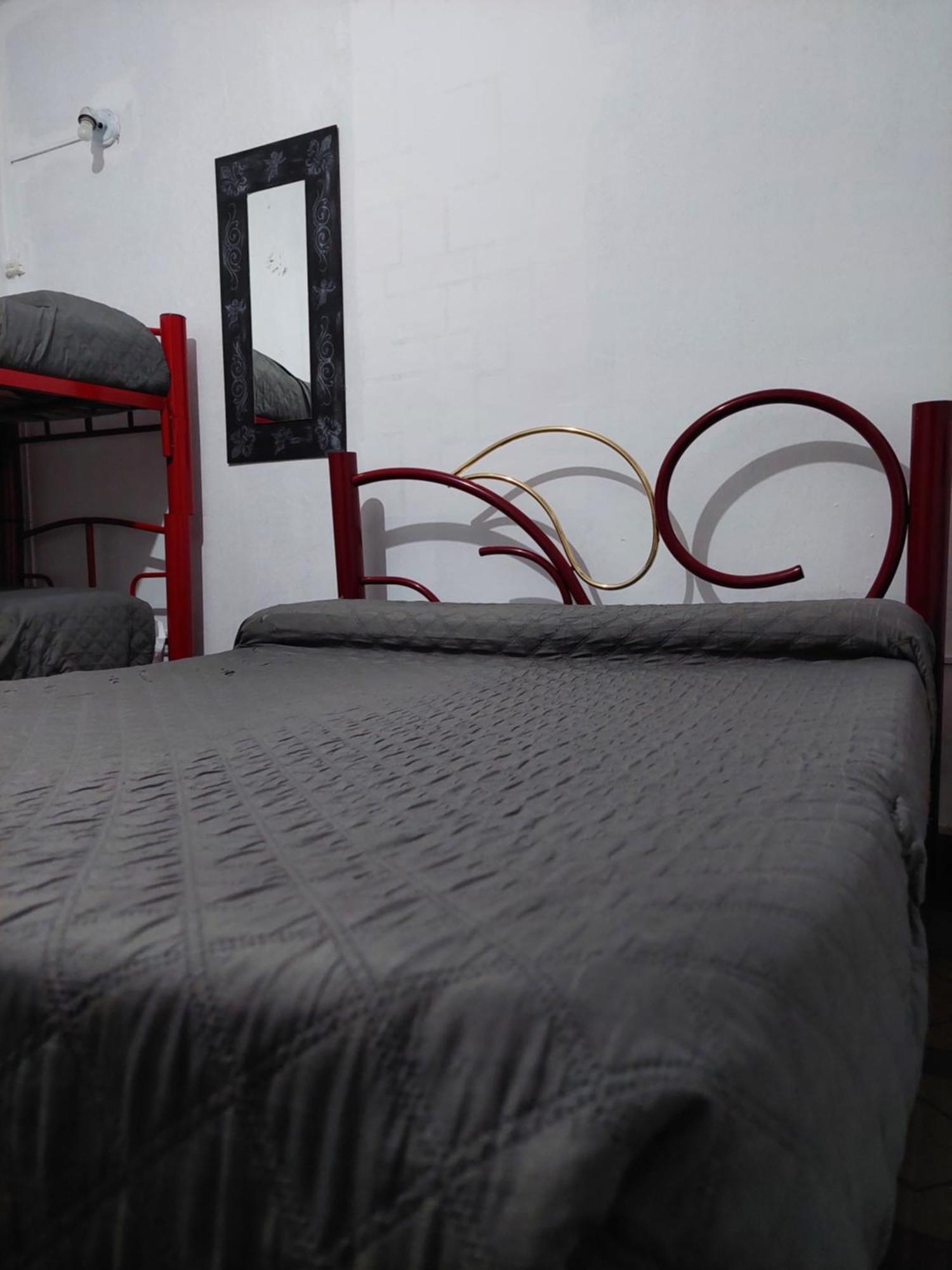Hostal La Pachamama Сальта Экстерьер фото